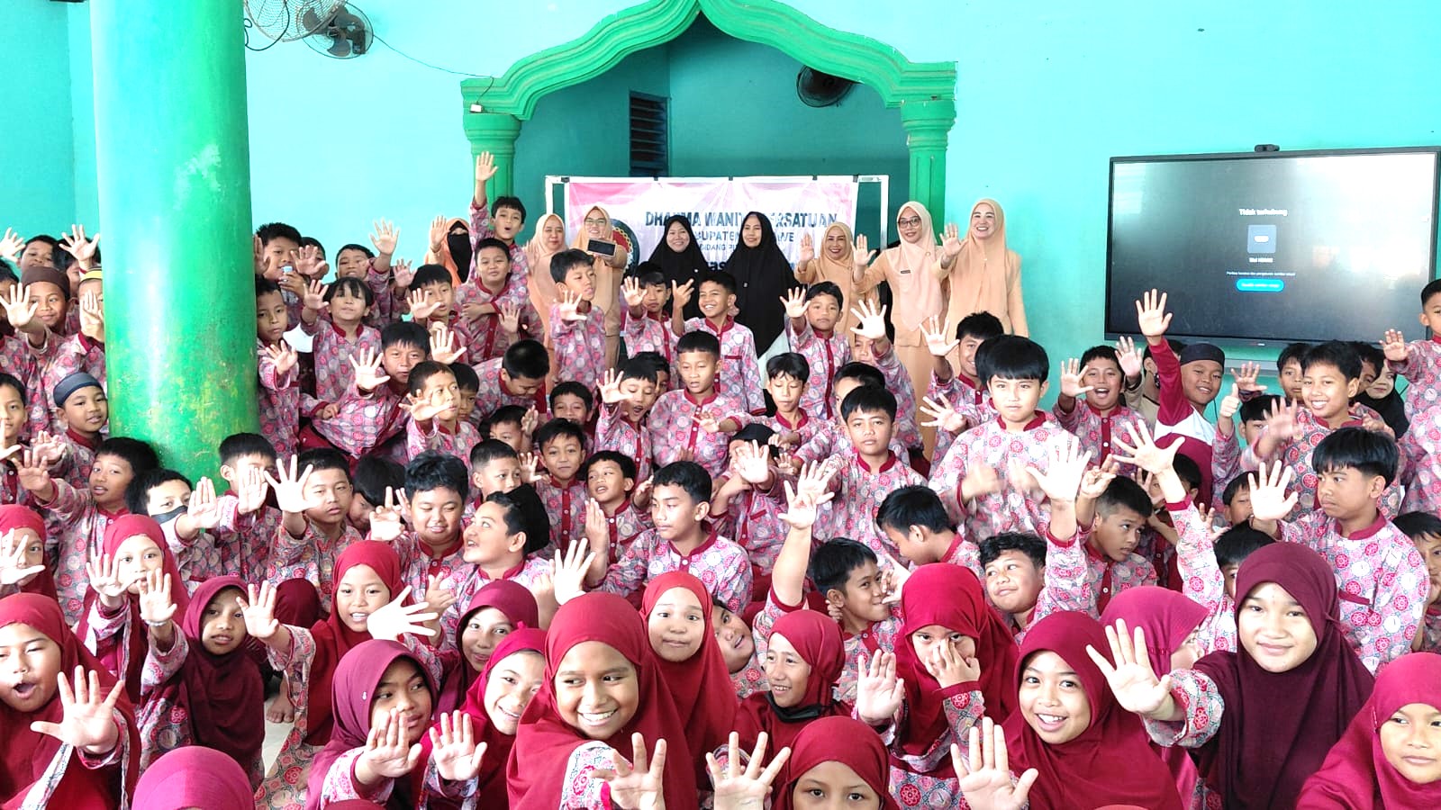 Cegah Bullying, DWP Konawe Edukasi Siswa di Sekolah